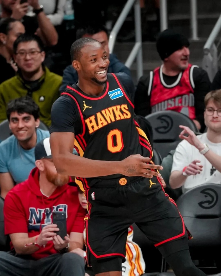 去年索要3000万,今夏NBA查无此人 去年索要3000万,今夏NBA查无此人