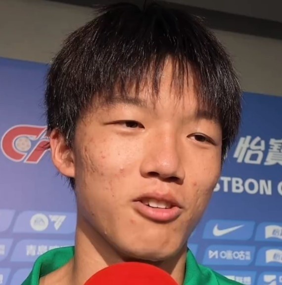 蒋子承中超首秀:已获港科大港理工录取,选择先踢球 蒋子承中超首秀:已获港科大港理工录取,选择先踢球