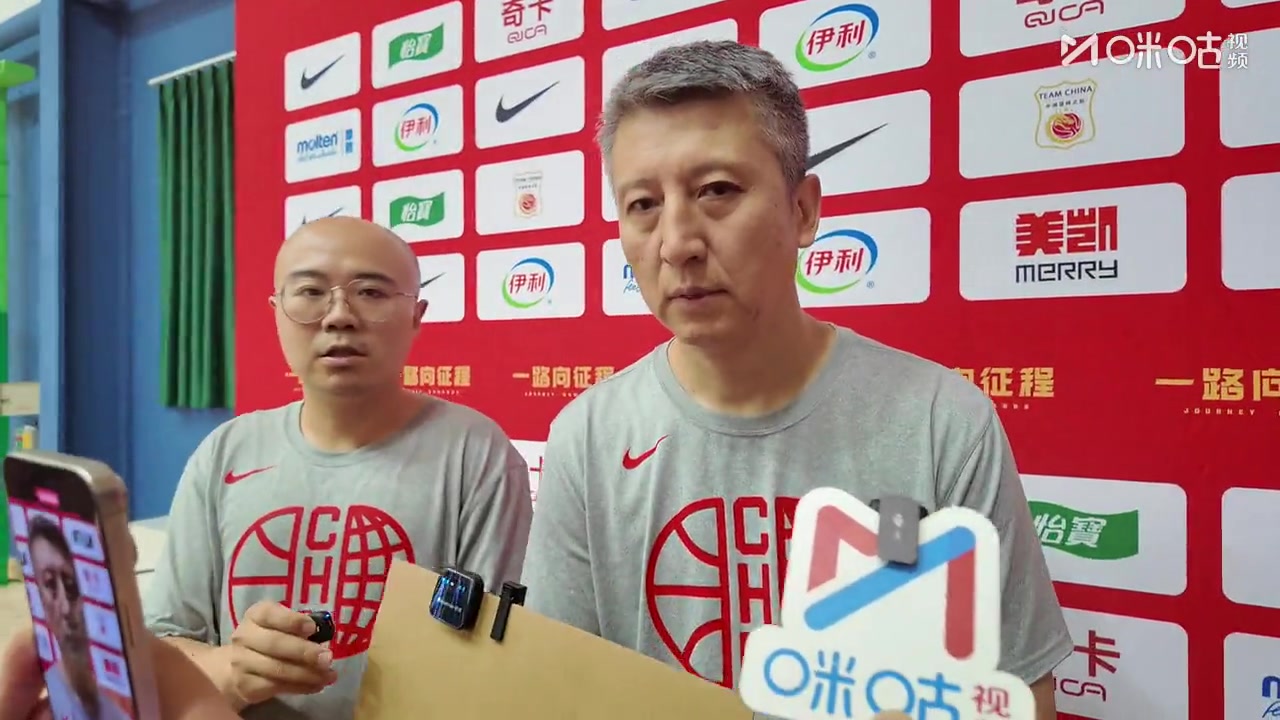 郭士强谈国家队集训:杨瀚森因NBA规定暂缓归队,王俊杰已合练三天 郭士强谈国家队集训:杨瀚森因NBA规定暂缓归队,王俊杰已合练三天