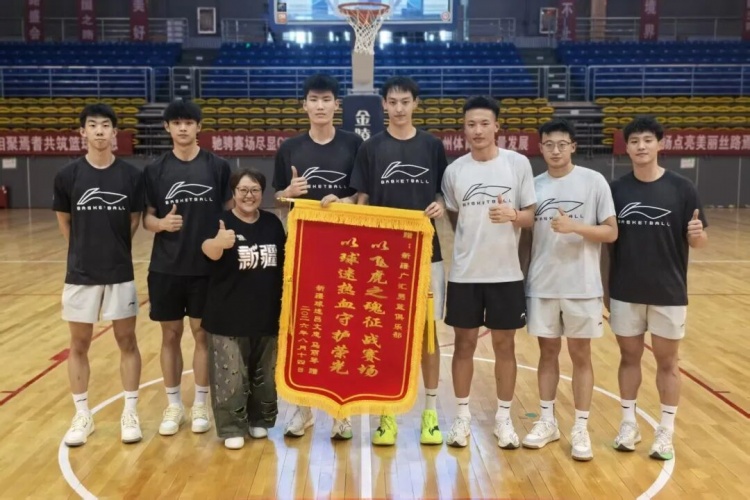 广汇能源男篮焉耆行：球迷对抗赛、扣篮三分、佛寺遗址 明晚巴音体育馆战江苏肯帝亚