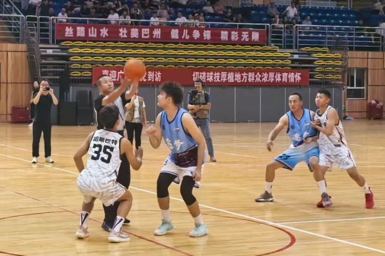 广汇能源男篮焉耆行：球迷对抗赛、扣篮三分、佛寺遗址 明晚巴音体育馆战江苏肯帝亚