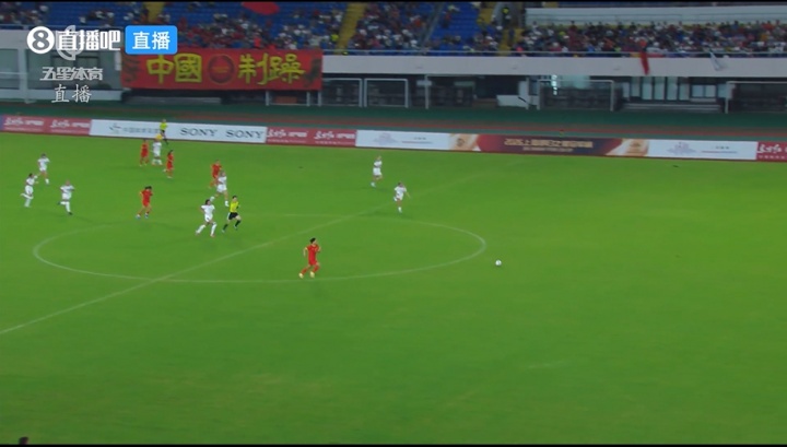 方珍珠过门将打空门 U17中国女足2-0领先皇马女足