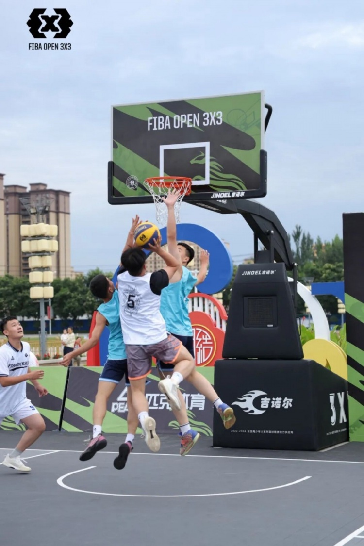 FIBA Open 3×3达拉特旗站落幕 酷动启航21-16夺男子组冠军 FIBA Open 3×3达拉特旗站落幕 酷动启航21-16夺男子组冠军