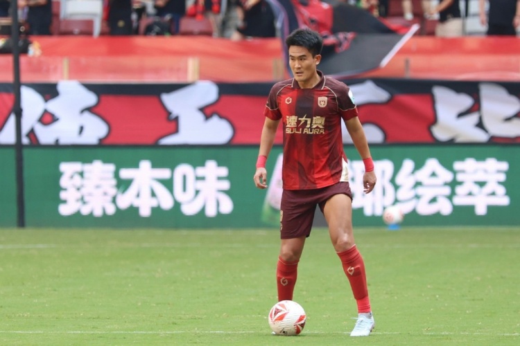 陈涛:比赛过程不应该这么艰难,我们需要有天赋的球员站出来 陈涛:比赛过程不应该这么艰难,我们需要有天赋的球员站出来