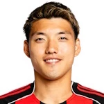 堂安律